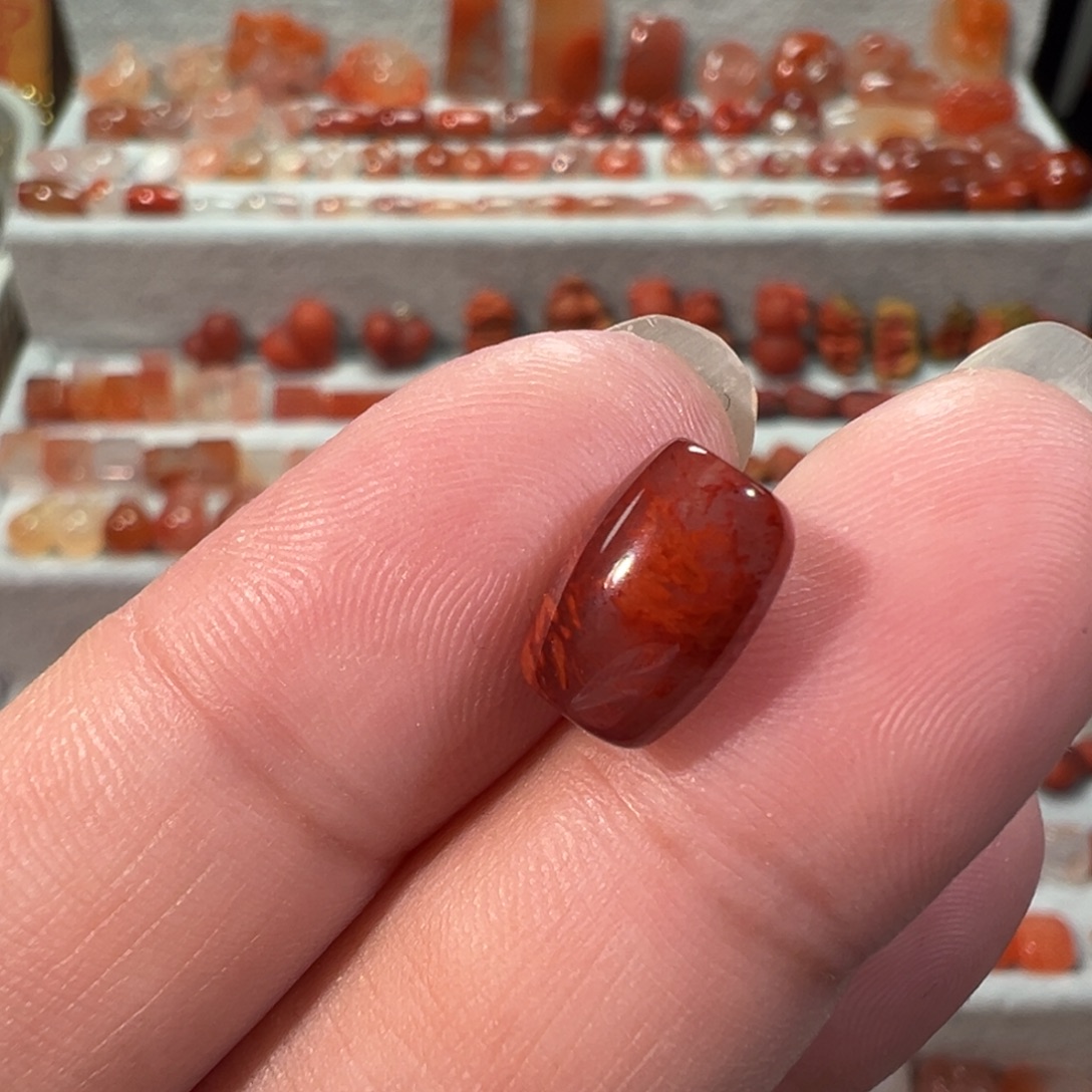 南红玛瑙川料未镶嵌7x10桶珠