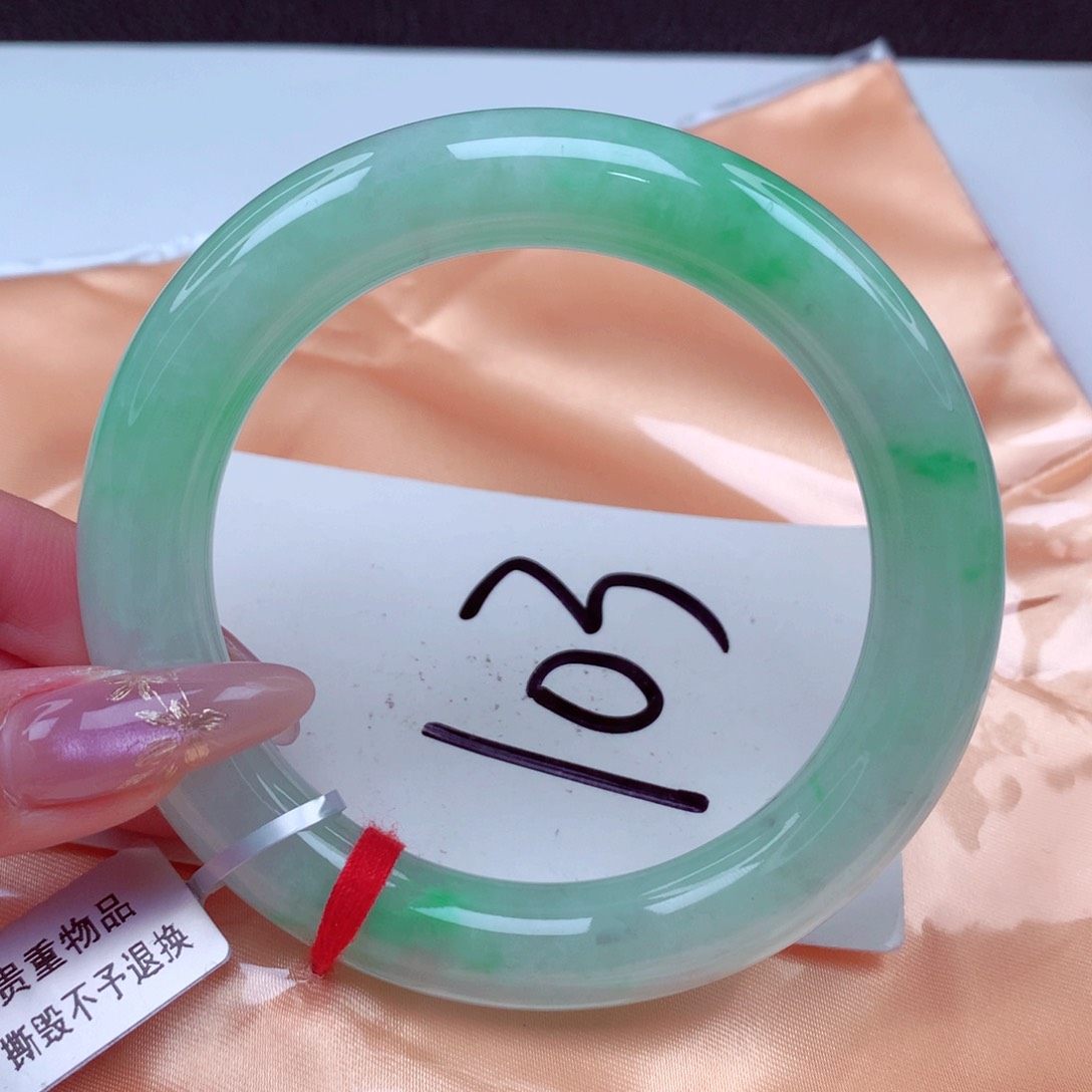 翡翠手镯未镶嵌翡翠58