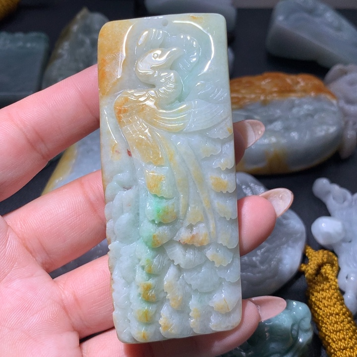 翡翠未镶嵌颈饰保真天然A货翡翠