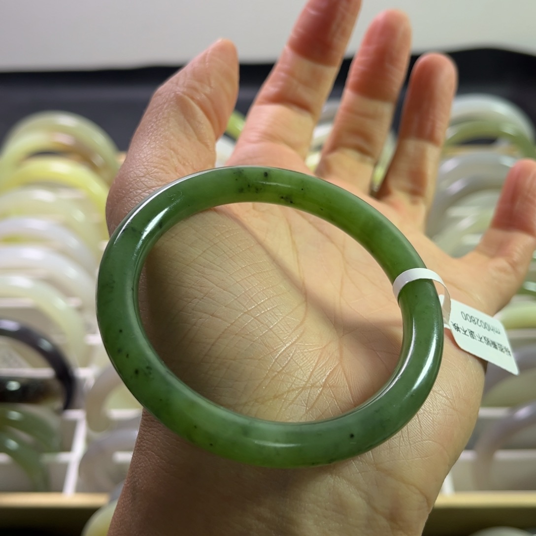 和田玉（碧玉）手镯53.8圈未镶嵌