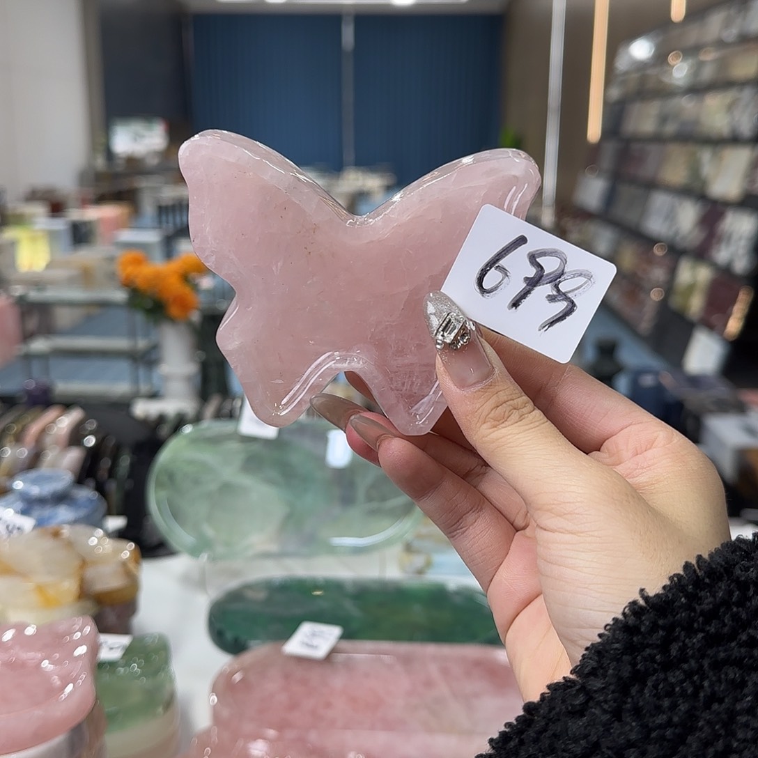 石材粉水晶小蝴蝶。699