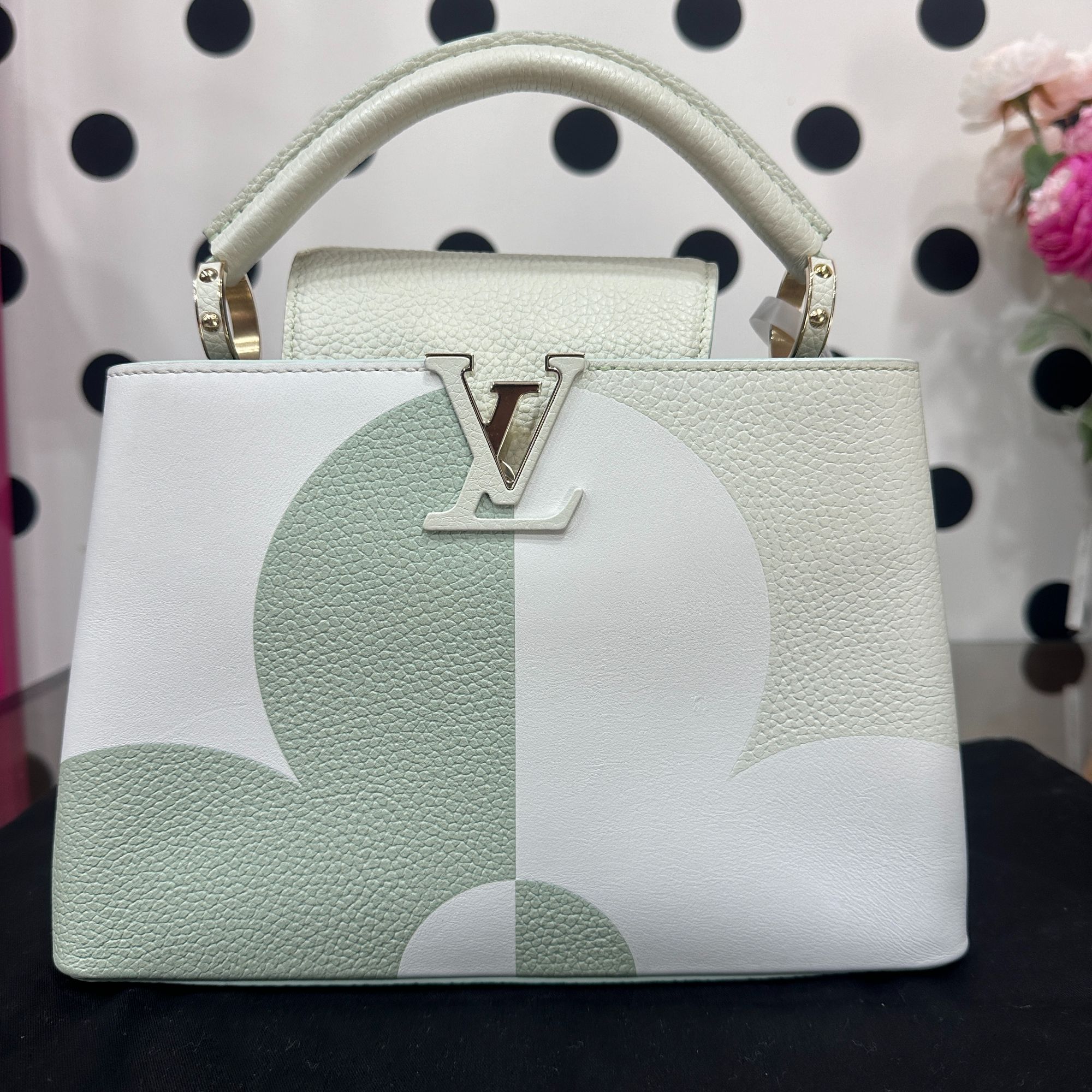 95新 LouisVuitton/路易威登 95新薄荷绿印花cap bb/手提时尚包