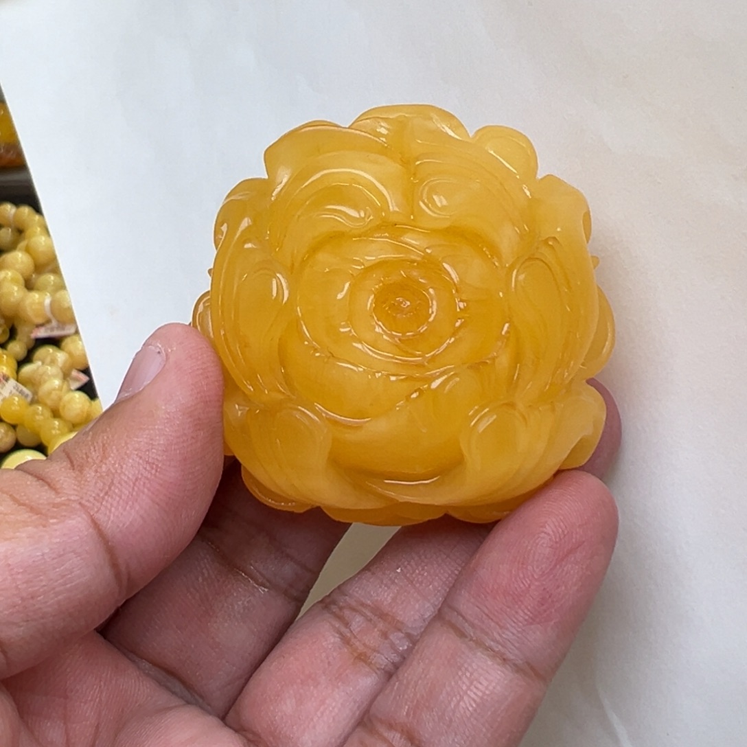 蜜蜡未镶嵌裸石41.28克