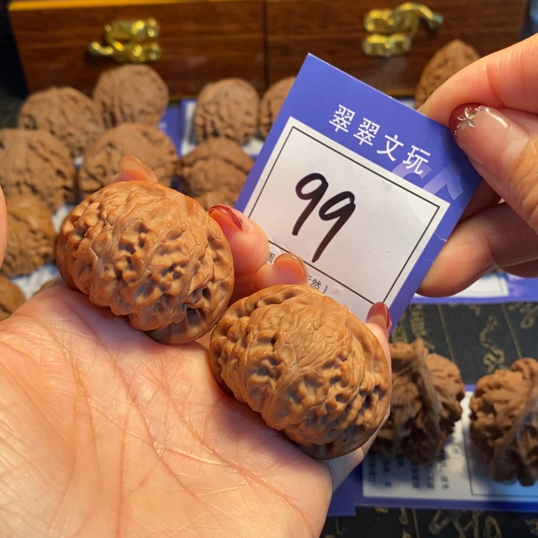 桃核把件?***?99号全品宫灯4.2