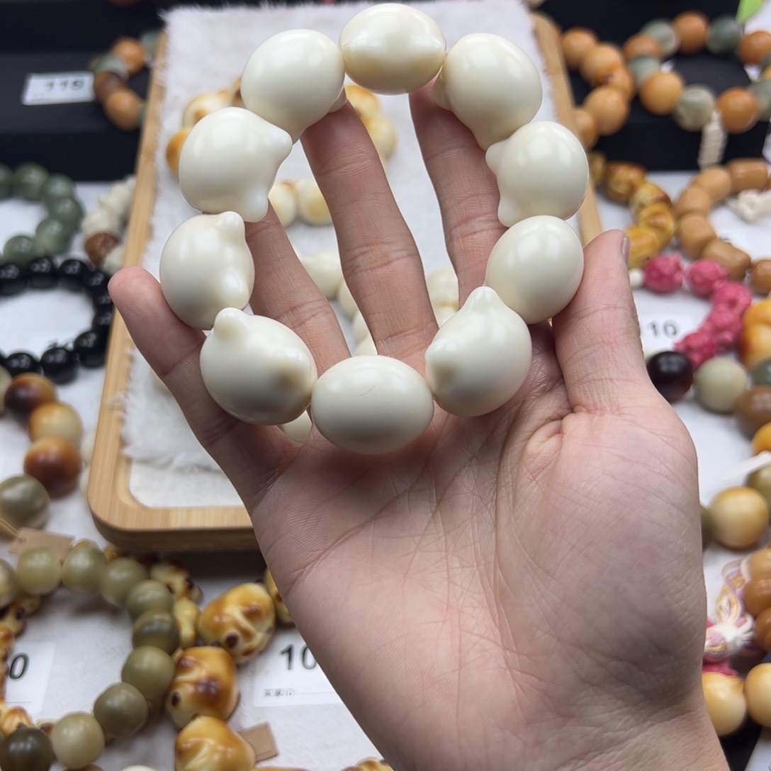 白玉菩提吊坠@*娜全品