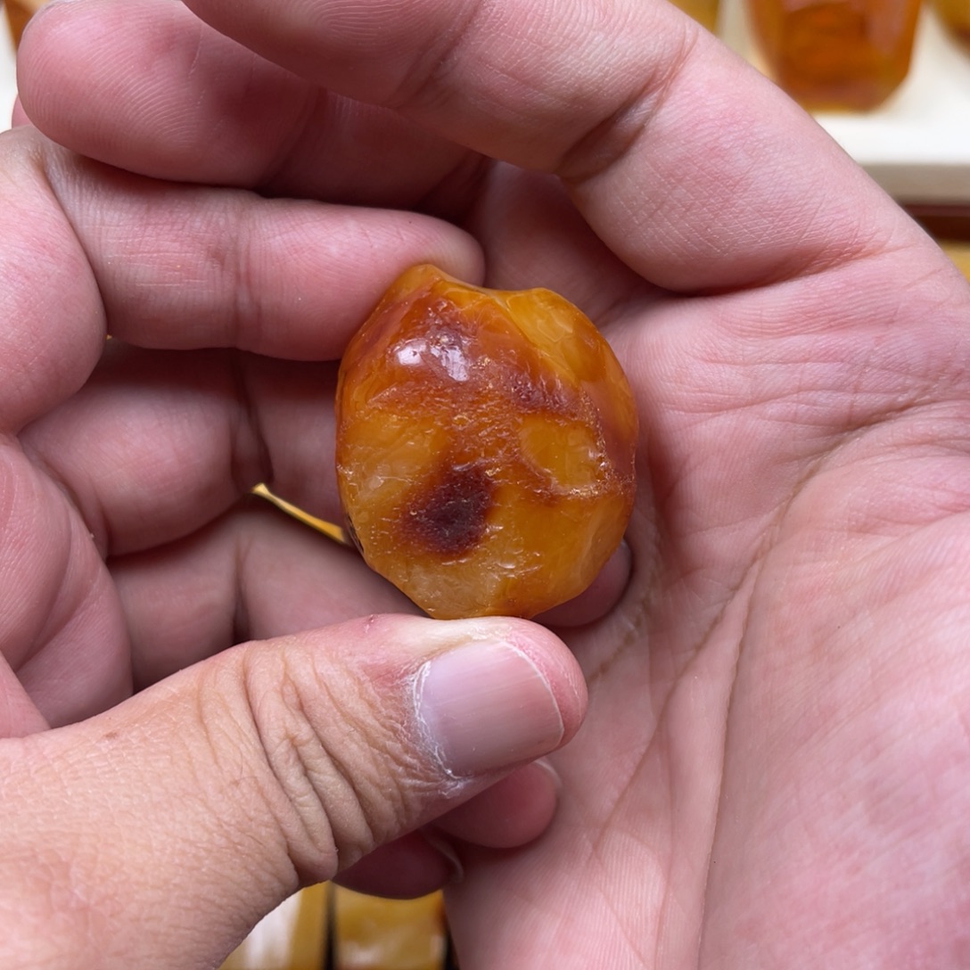 墨***迹定制蜜蜡未镶嵌原石