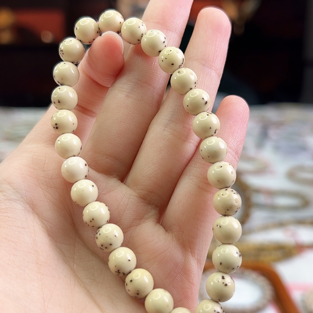 星月菩提手串Fqh8mm龙蛋 半壁留白 绿调颗粒星