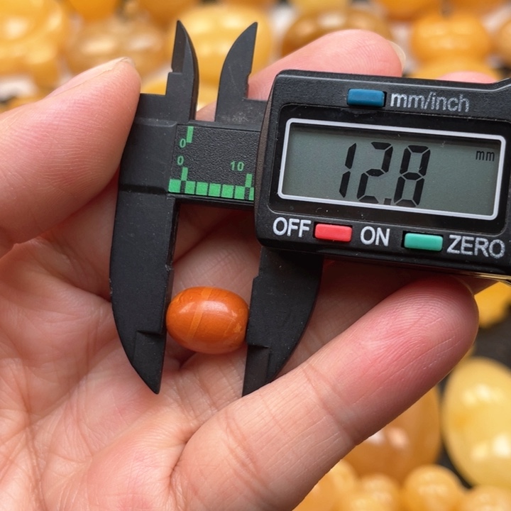 蜜蜡裸石未镶嵌蜜蜡珠子