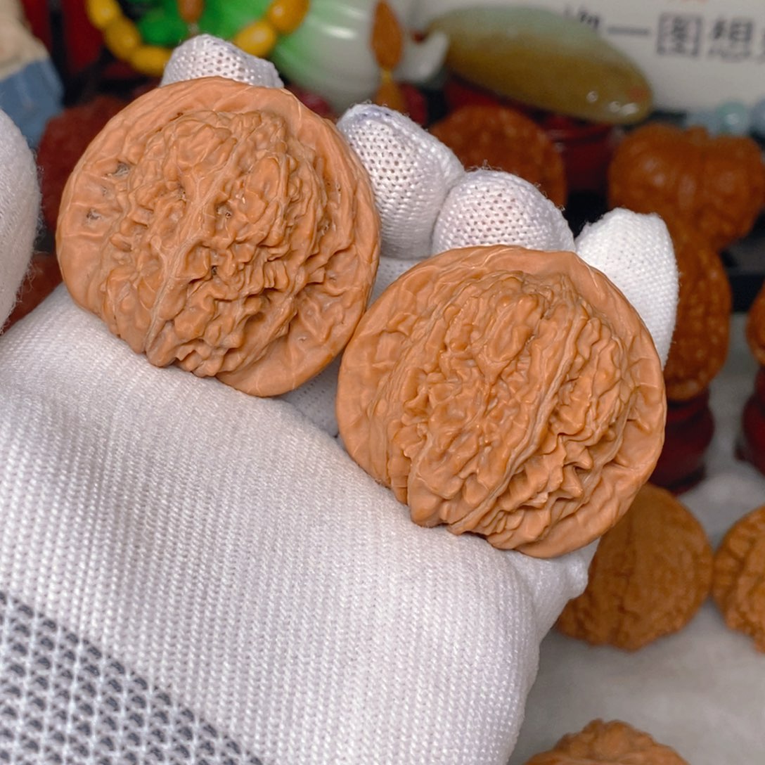 致***、文玩核桃吊坠42 四座楼