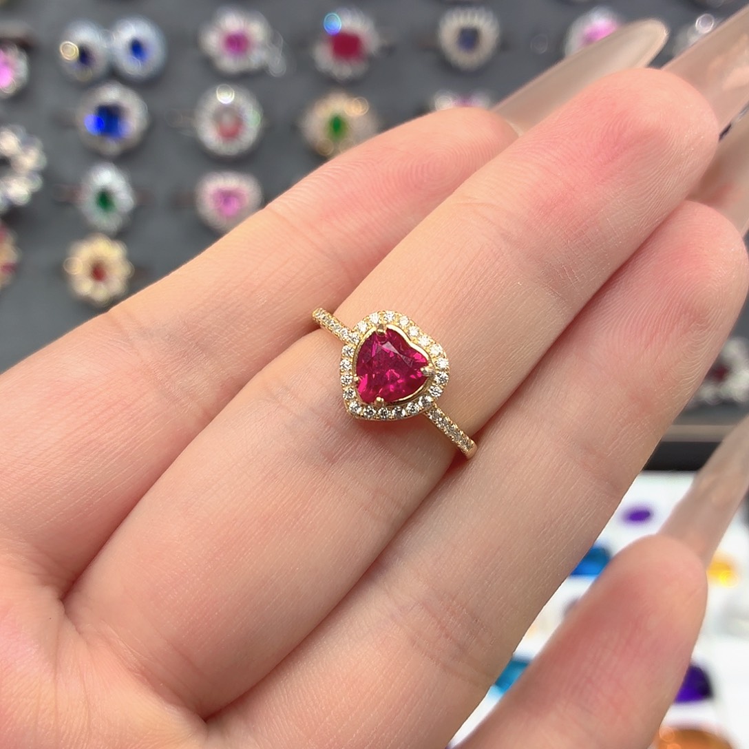 925银培育卢比莱色宝石