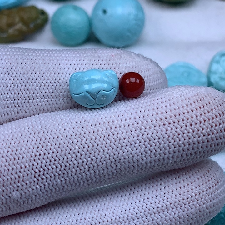 南红玛瑙未镶嵌珠宝奇石