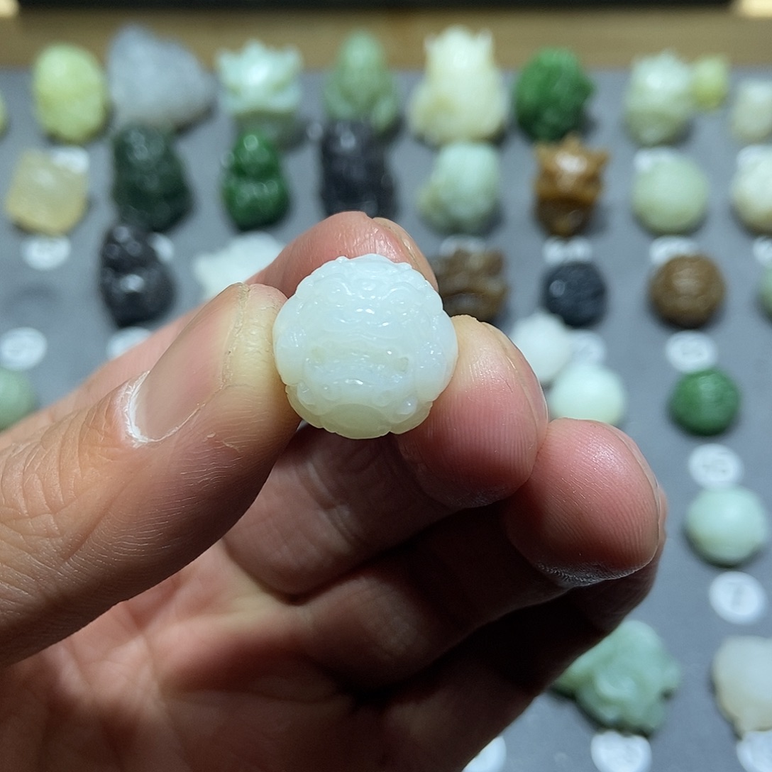 和田玉颈饰未镶嵌中*定制