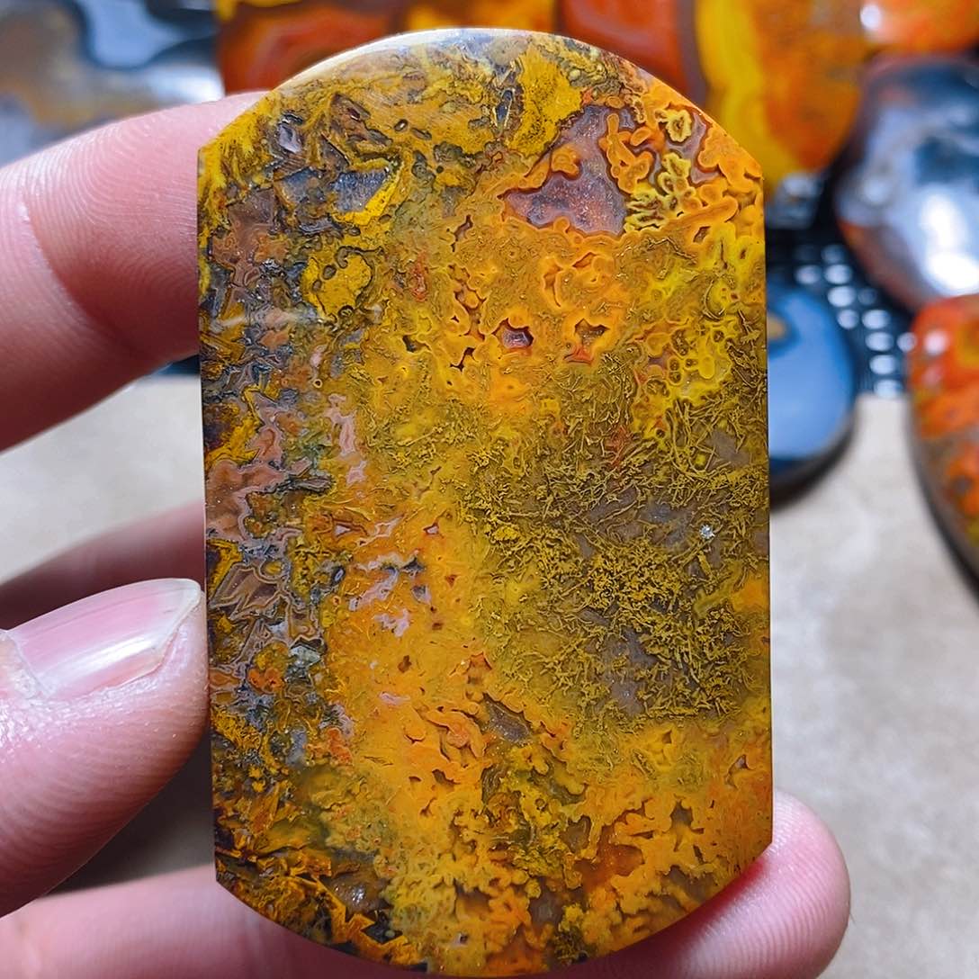 玛瑙/玉髓颈饰未镶嵌永***迈