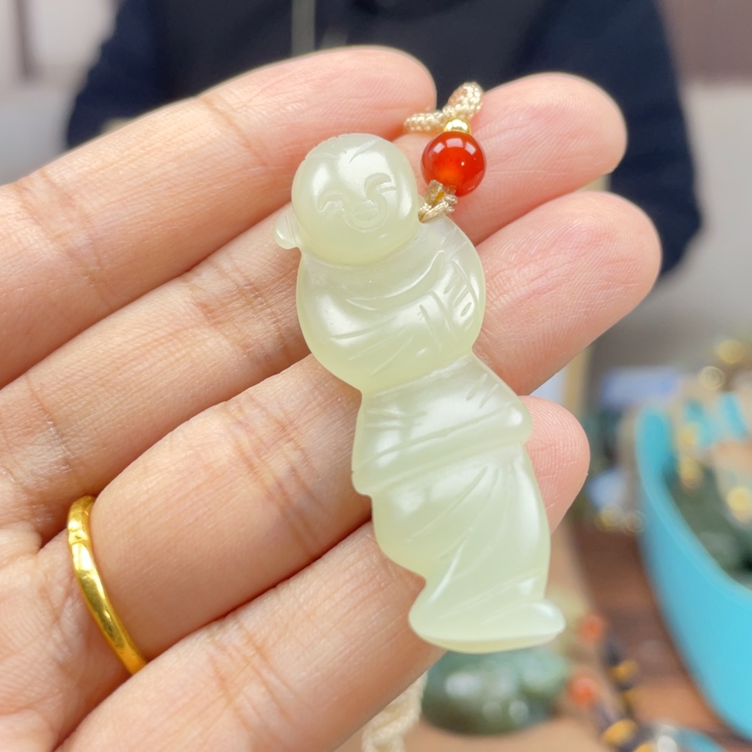 和田玉颈饰未镶嵌