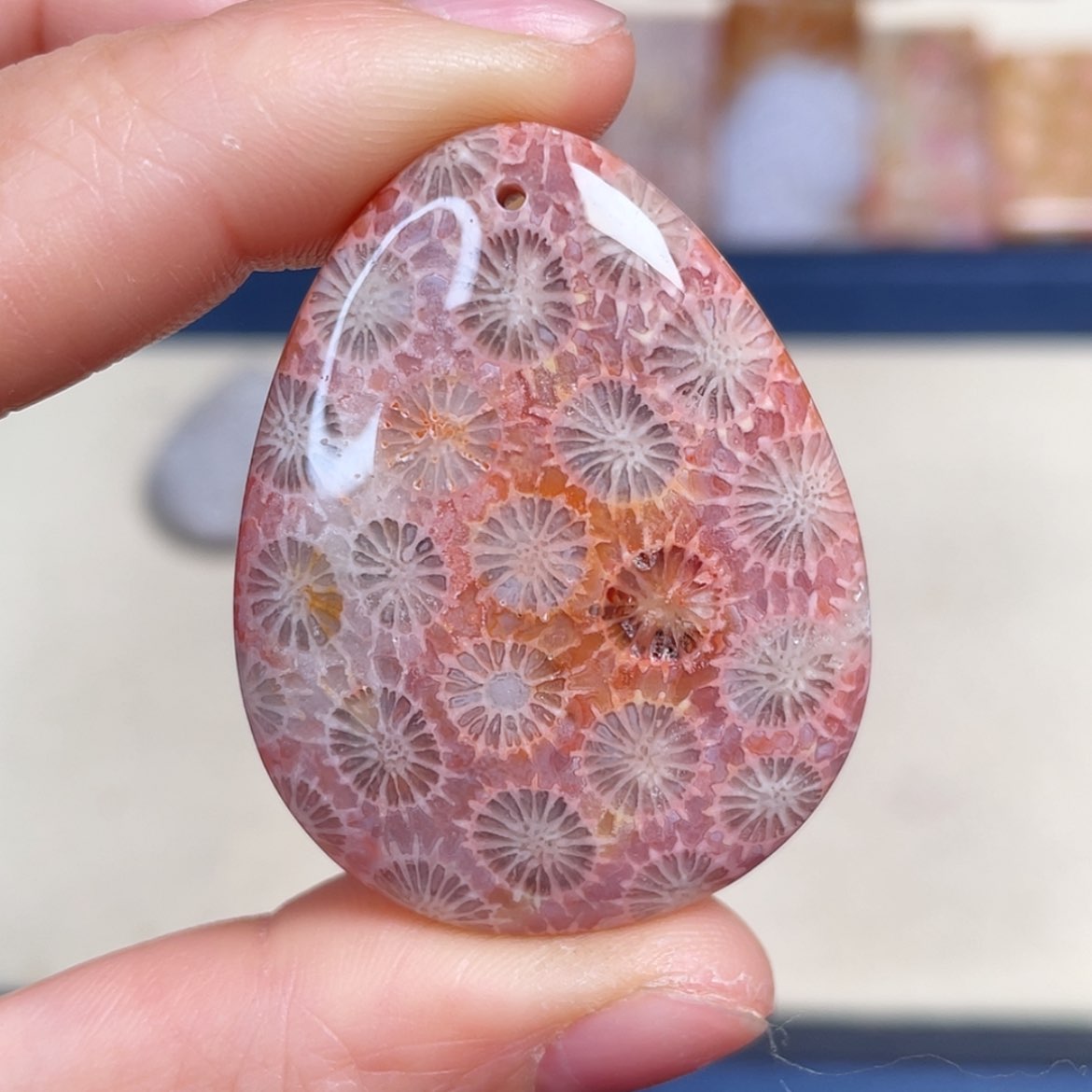 【闪购商品】未镶嵌吊坠(赠链)硅化玉