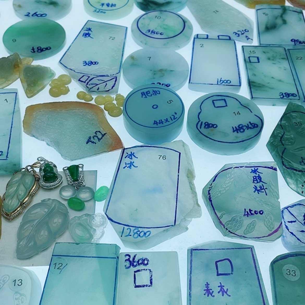 【闪购商品】定制翡翠未镶嵌天然翡翠