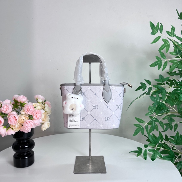 轻奢小众印花斜挎通勤大容量菜篮子包