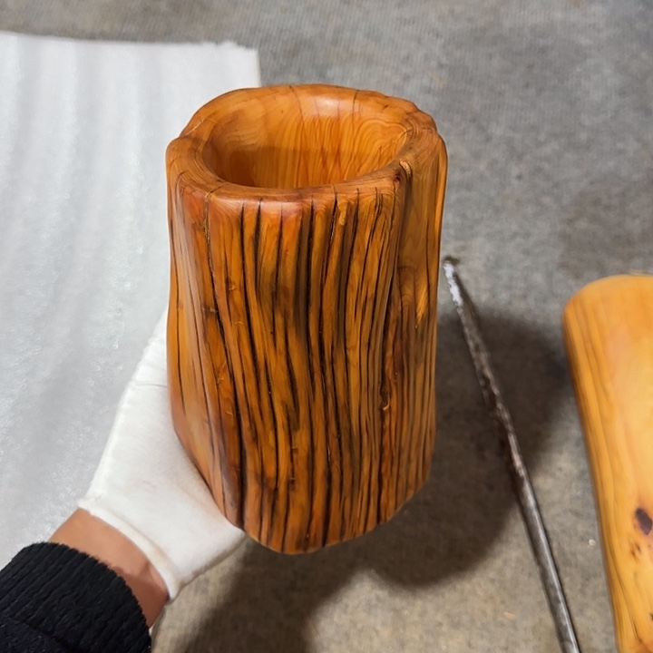 X***y崖柏全陈化老料把件笔筒