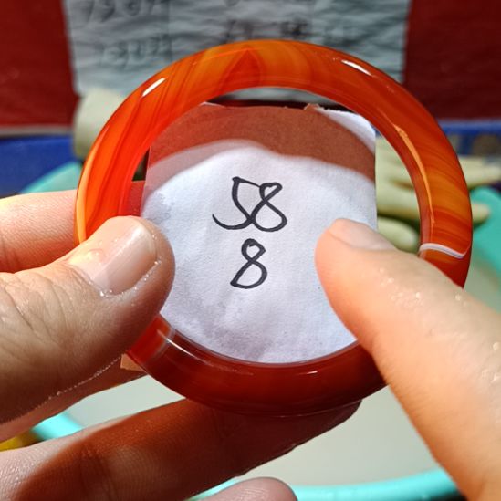 玛瑙/玉髓手镯未镶嵌