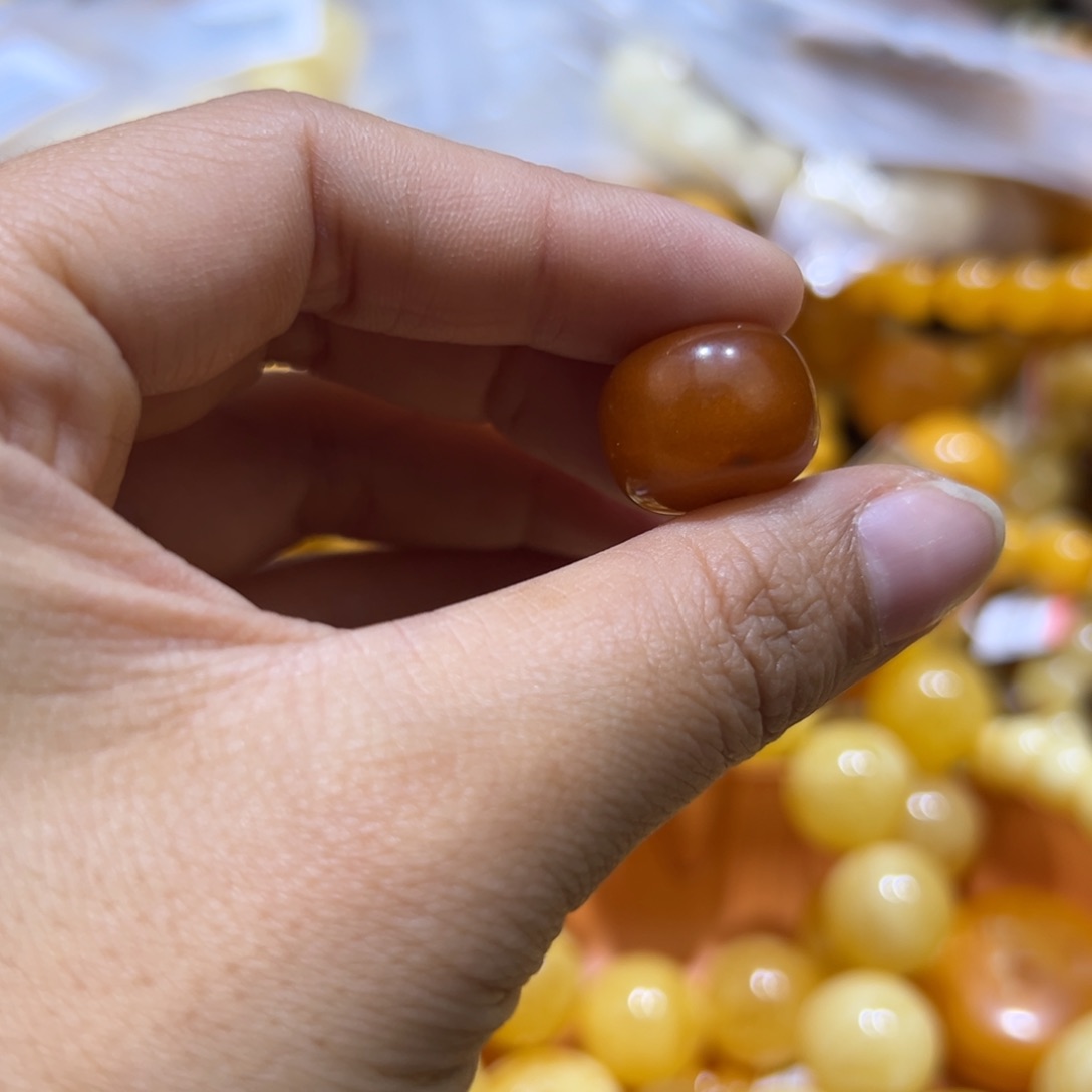 琥珀珠宝奇石未镶嵌