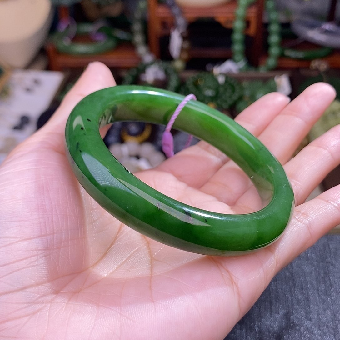 和田玉54.8 碧玉阳绿老料手镯清货价未镶嵌