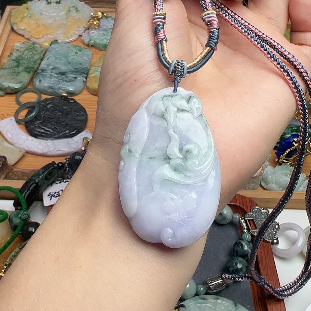 翡翠吊坠(赠链)未镶嵌吊坠36