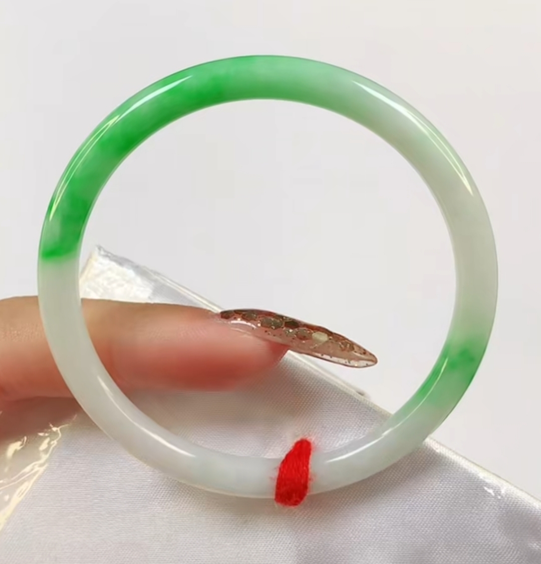 缅甸天然A货翡翠（1549）54圈圆条