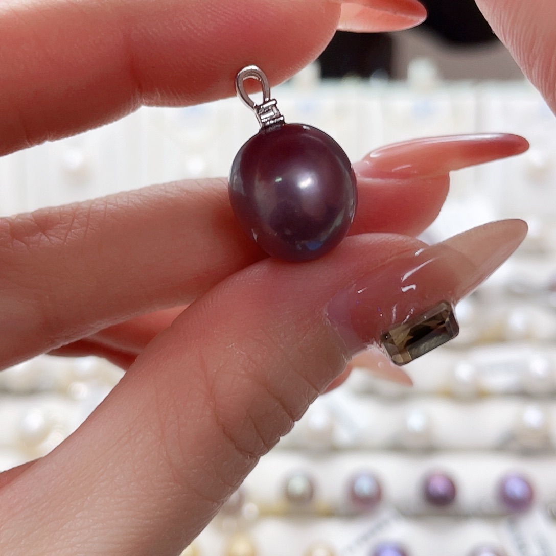 淡水珍珠吊坠(赠链)未镶嵌