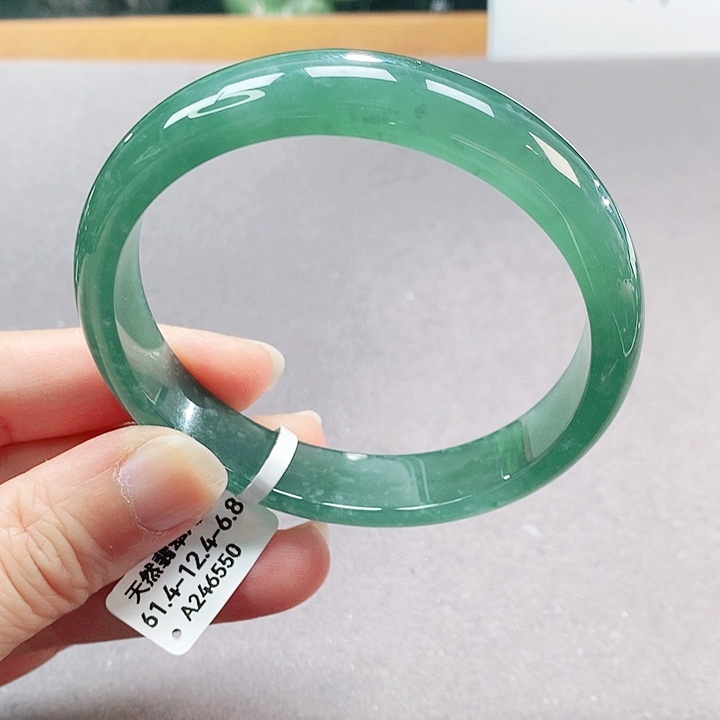 【闪购商品】翡翠手镯（圆镯）未镶嵌