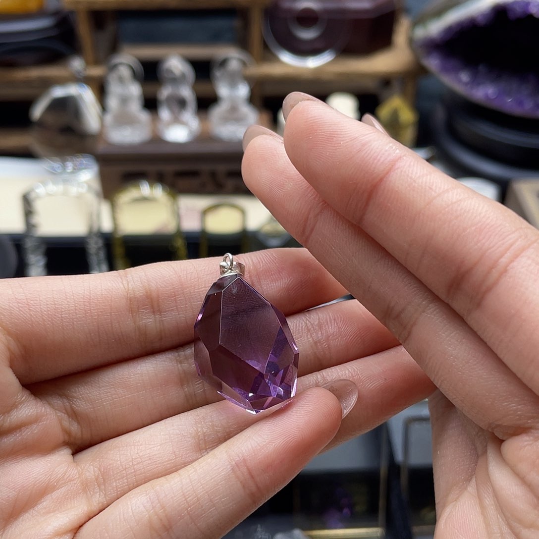 未镶嵌颈饰水晶水晶