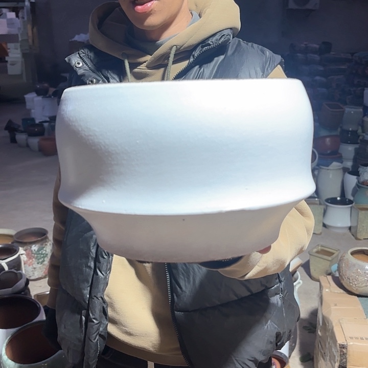 紫砂茶碗微瑕白口径24*16