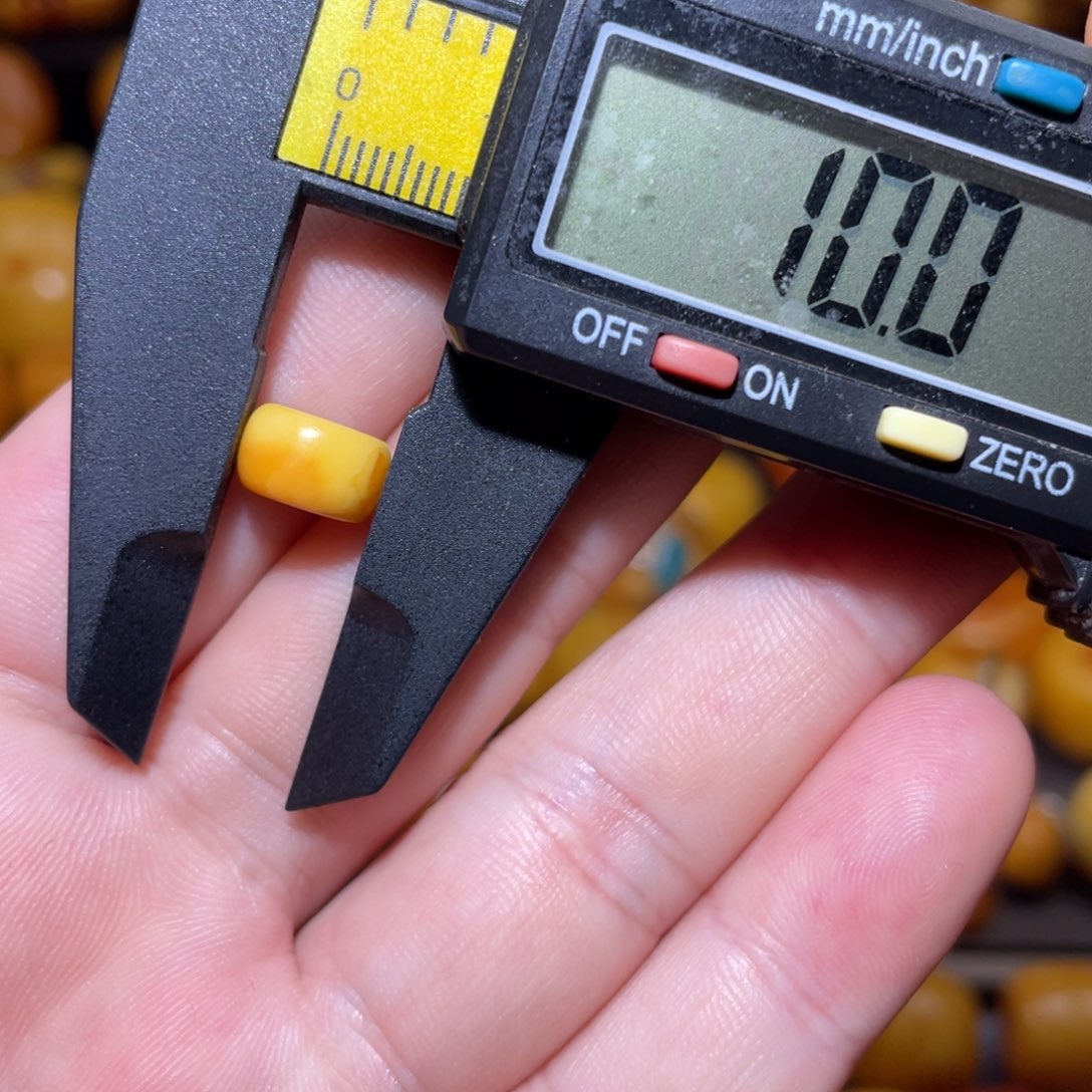 琥珀未镶嵌裸石片珠