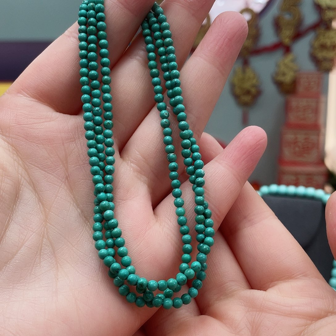 绿松石颈饰未镶嵌