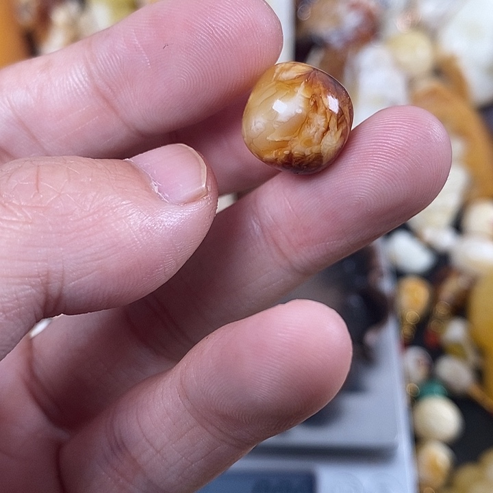 琥珀未镶嵌珠宝奇石我