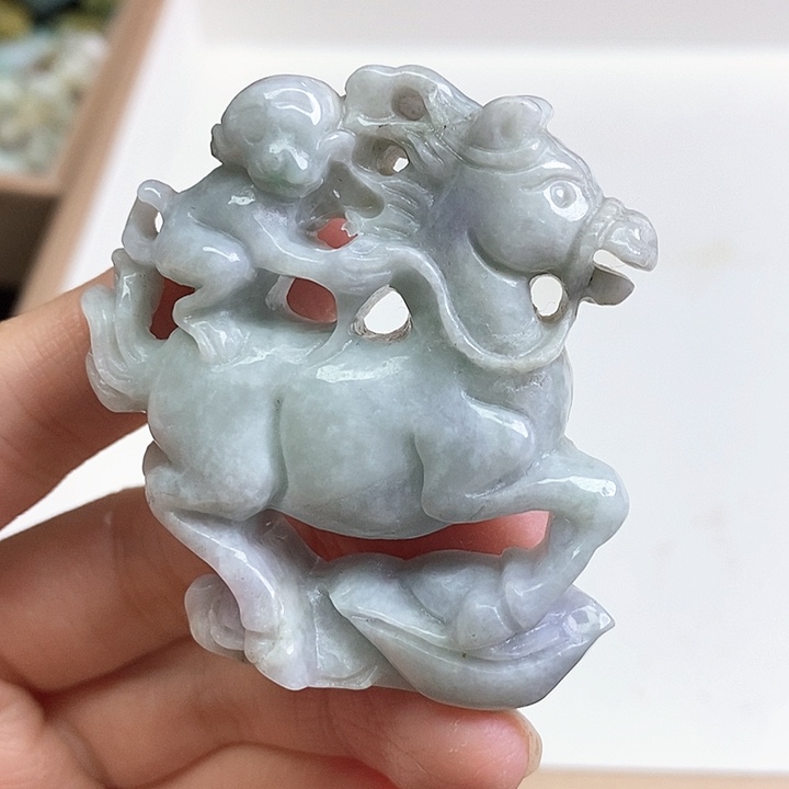 翡翠未镶嵌颈饰天然翡翠77