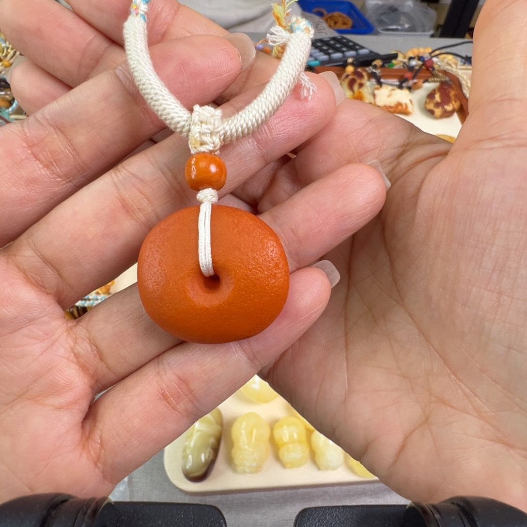 琥珀吊坠(不含链)未镶嵌蜜蜡