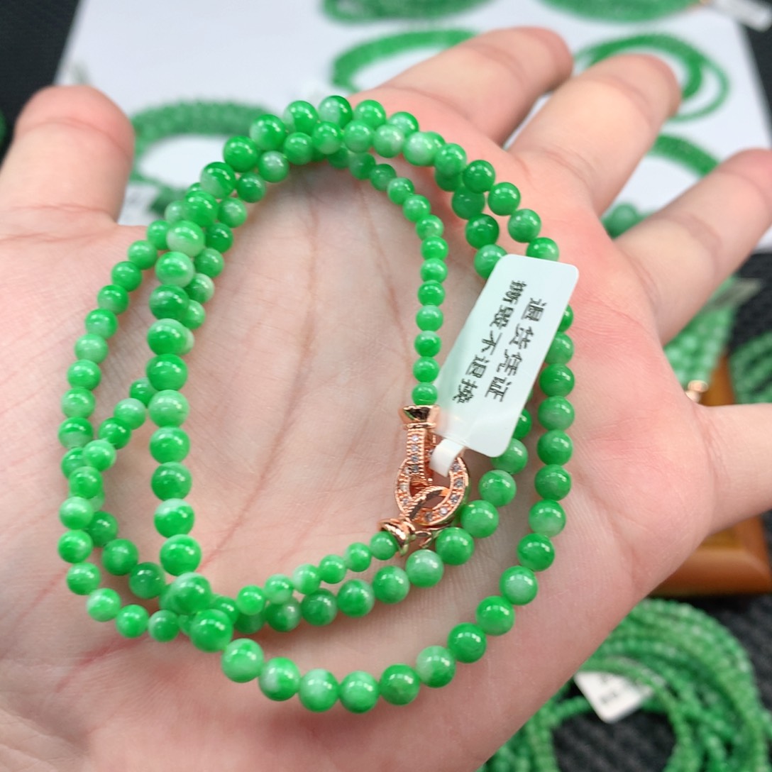 翡翠手链未镶嵌翡翠