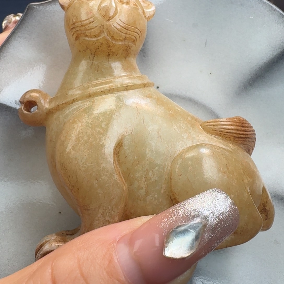 摆件回**品佩戴瓷器时