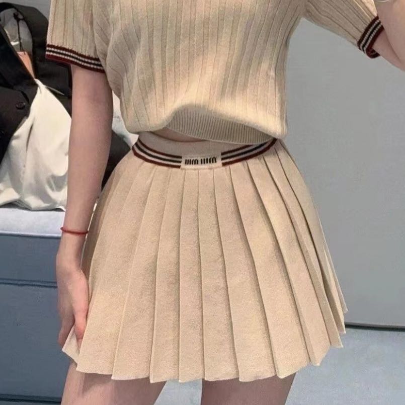 99新 MIU MIU/缪缪 /24新款短裙/36码/Xsps13797