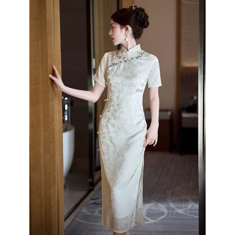 0646 【纯洁】 米白色 刺绣花 暗纹 旗袍