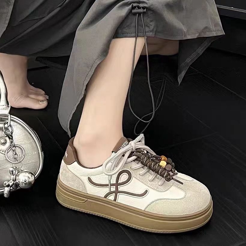 秋季板鞋圆头耐磨轻便休闲板鞋潮鞋百搭低帮ins复古