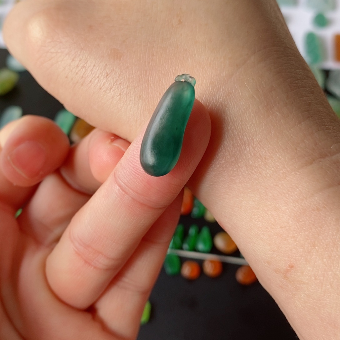 定制翡翠未镶嵌瓜