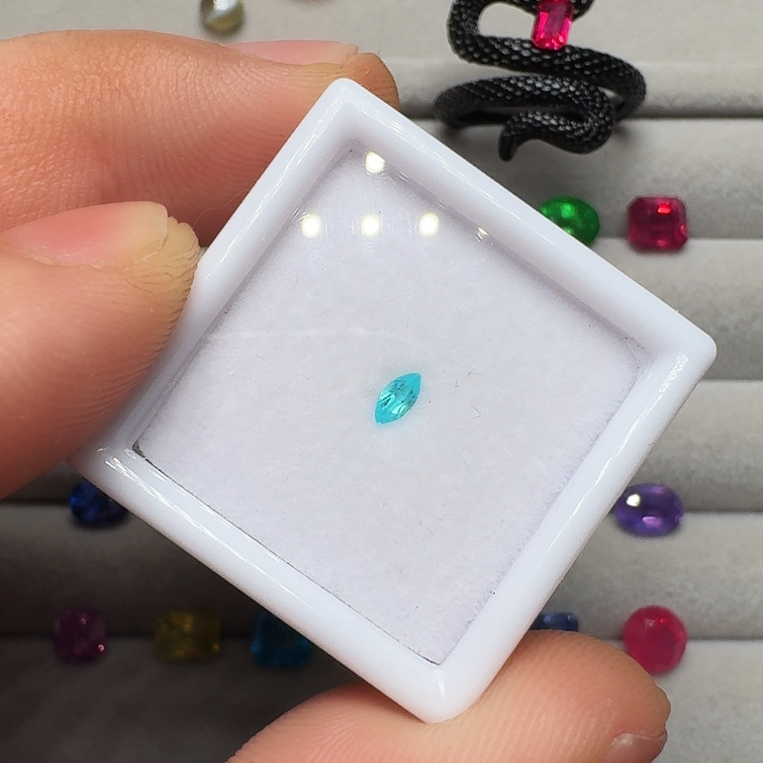 未镶嵌帕拉依巴碧玺0.07ct巴西帕拉伊巴碧玺