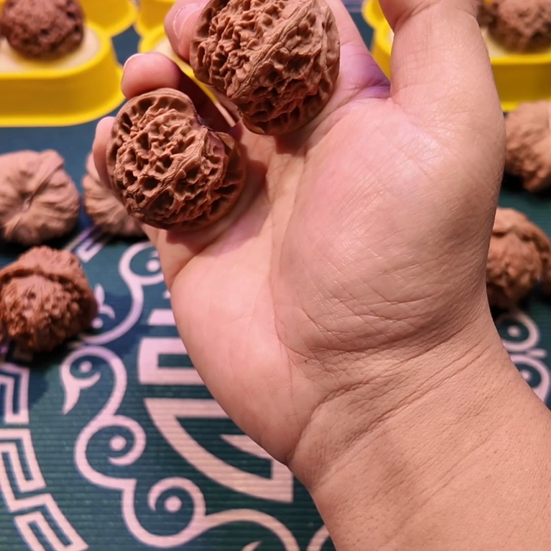 文玩核桃把件全品无修宫灯