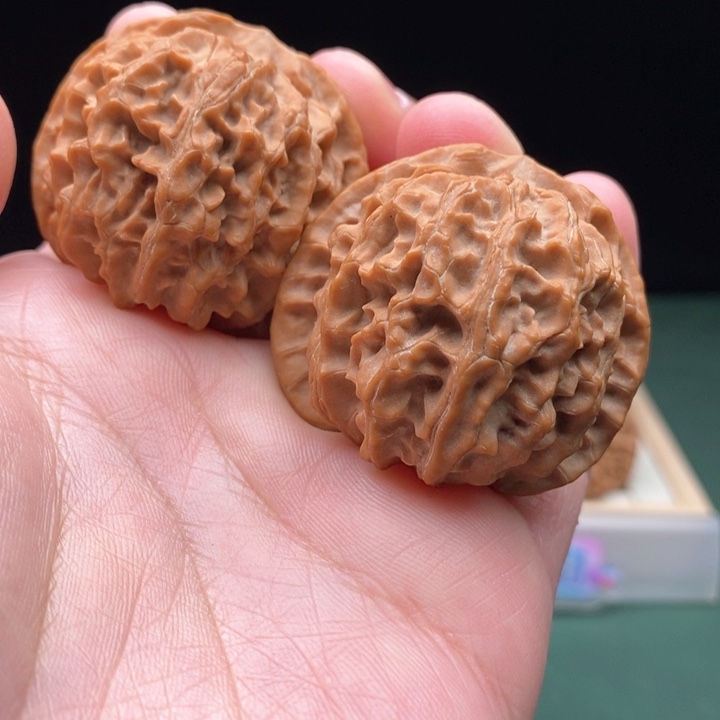 文玩核桃把件43尺全品苹果园