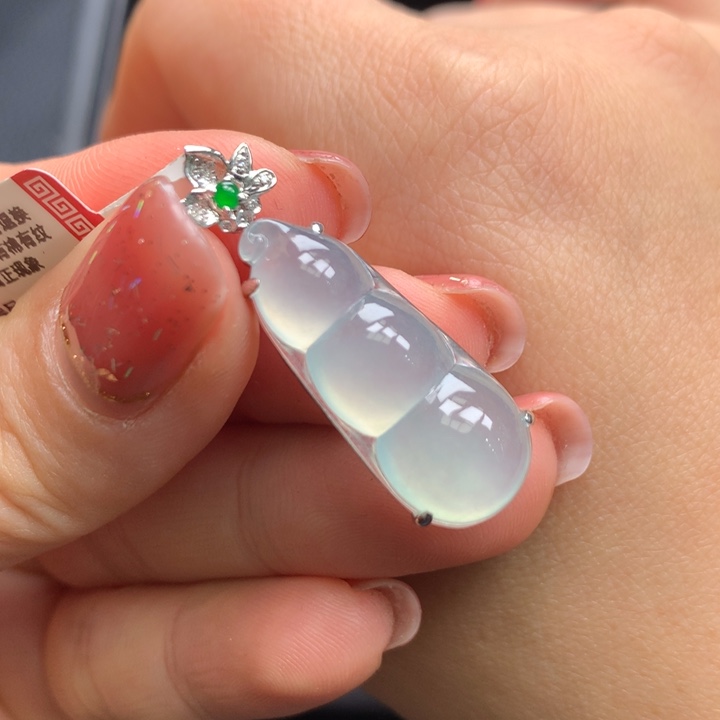 翡翠颈饰18K金镶嵌翡翠饰品