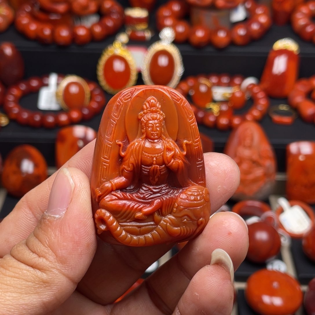 南红玛瑙珠宝奇石未镶嵌D***d吊坠