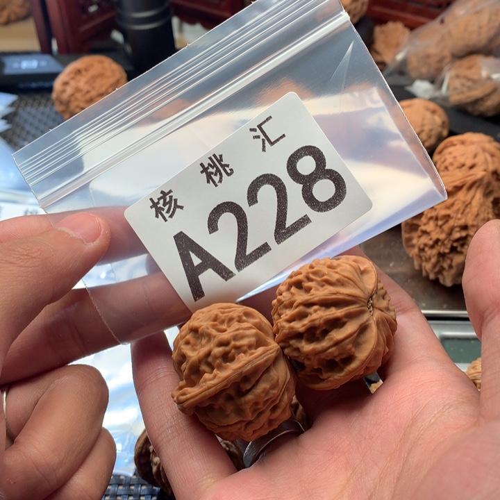 戮***墨吊坠文玩核桃天地