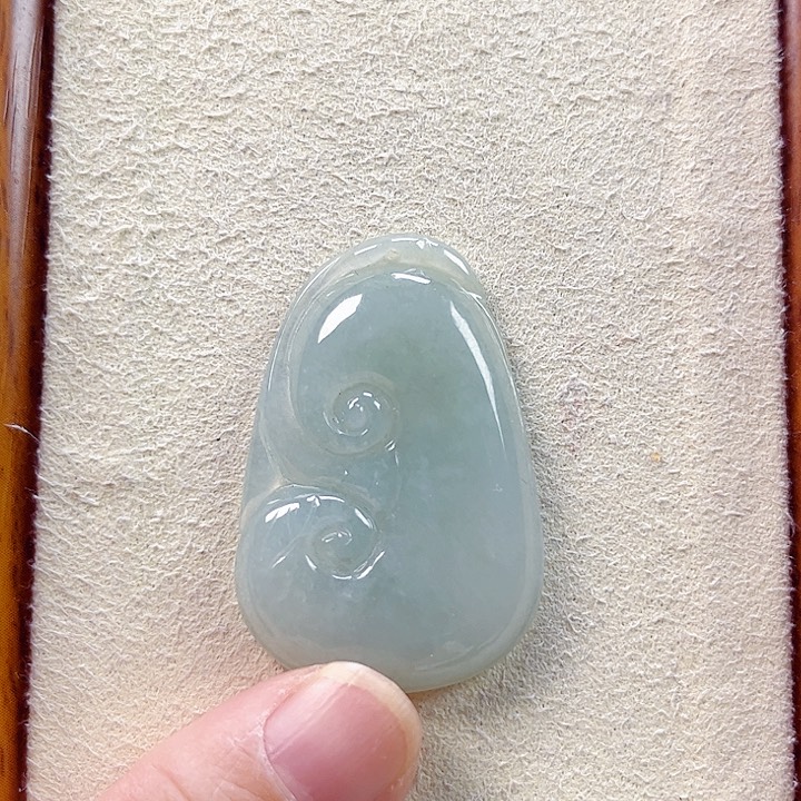 翡翠未镶嵌颈饰孤品