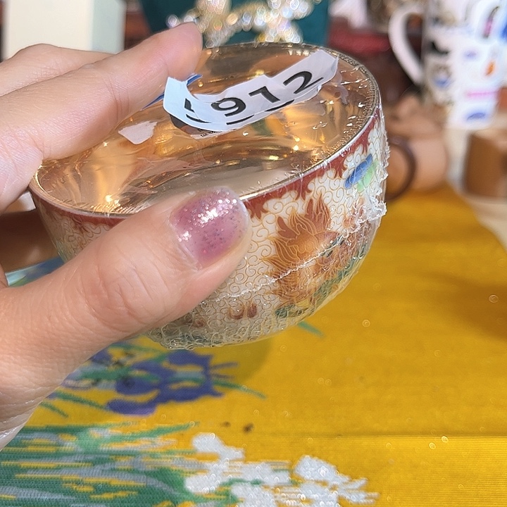 瓷片Werrtyuoufgjjfnjggj